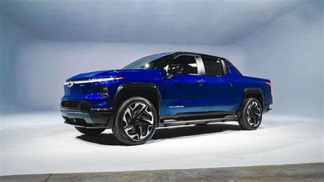 Chevrolet Silverado EV забронировали уже 150 тысяч человек