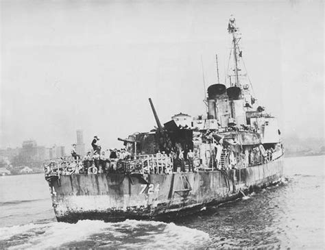 WWII Hero Saved Flag from Kamikaze Attacks | Uss laffey, Okinawa, Warship