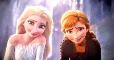 I WAS FREAKING CRYING WHEN ELSA ASKED ANNA IF SHE WANTED TO BUILD A SNOWMAN AND THEN OLAF CAME ...