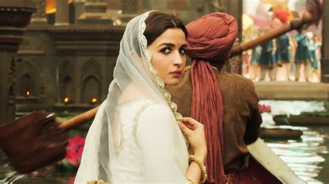 Alia Bhatt Kalank Movie Wallpaper 40113 - Baltana