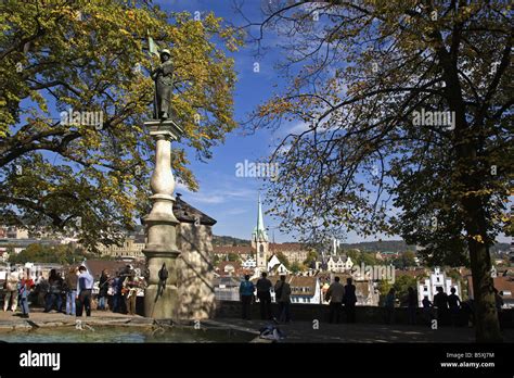 Lindenhof fountain viewpoint Switzerland Zurich Stock Photo - Alamy