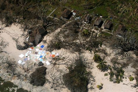 Vanuatu Cyclone Pam: Images of destruction from storm-ravaged South ...