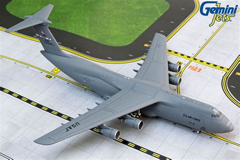 GeminiJets | Diecast Airplane and Airliner Models in 2020 | Diecast airplanes, Model airplanes ...