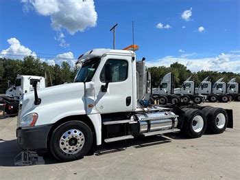 Day Cab Trucks For Sale From LONGVIEW TRUCK CENTER - Longview, TX - 50 Listings | TruckPaper.com