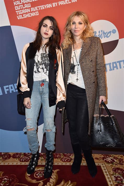 Frances Bean Cobain and Courtney Love take their mother-daughter style to the Paris Fashion Week ...