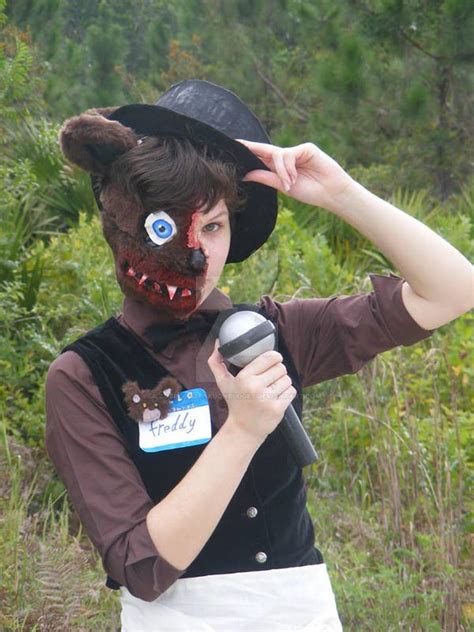 Freddy Fazbear, Half evil bear makeup by CosplayOtakuOnBudget on DeviantArt