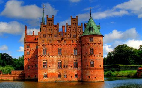 Egeskov Castle (Egeskov Slot) - Denmark Wallpaper (40248860) - Fanpop