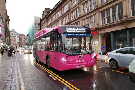 Glasgow Airport’s Electric Buses Leading The Charge Once Again In ...