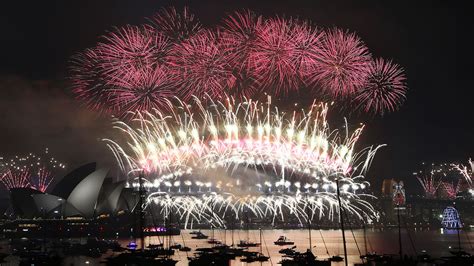 PHOTOS: New Year's Eve celebrations around the world as revelers ring ...