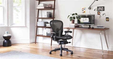 Aeron Graphite Standard Office Chair | Herman Miller