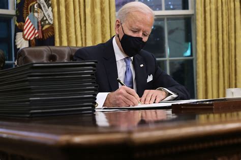 Biden Restores Obama-Era Spelling Rules | The New Yorker