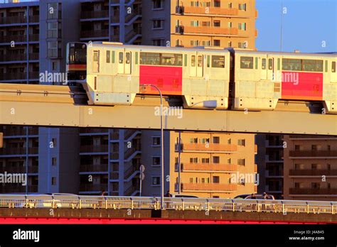 Tama Monorail traveling over Tappi Bashi Bridge on Tama River Tachikawa city Tokyo Japan Stock ...