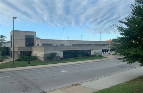 Allen Fieldhouse Parking Garage-Parking and Transit - The University of ...