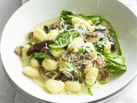 There's absolutely no hassle involved in this easy Italian dish. With a creamy sauce, melted ...