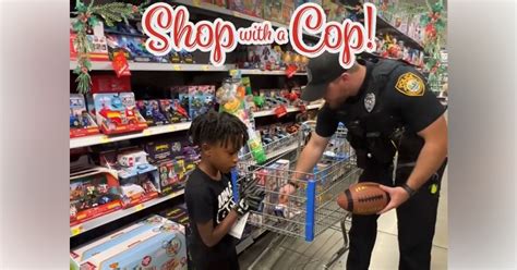 Ocala police take children holiday shopping at Walmart - Ocala-News.com