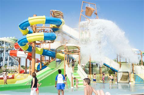 WAVE ISLAND | Monteux, France | Water park, Waterslides, France