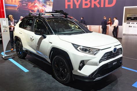 The 2020 Toyota RAV4 Is the 1 Hybrid SUV You Shouldn’t Ignore