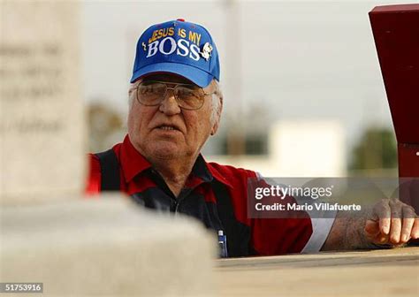 Ten Commandments Monument (Austin Texas) Photos and Premium High Res Pictures - Getty Images