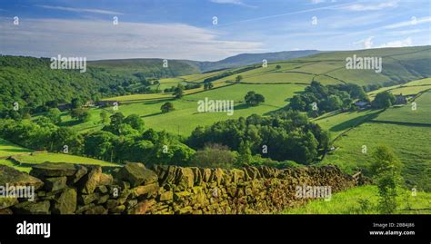 Hayfield peak district hi-res stock photography and images - Alamy