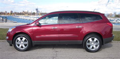 2011 Chevrolet Traverse Review