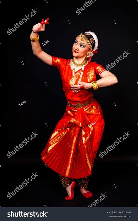 Discover more than 114 bharatanatyam sitting poses latest - kidsdream ...