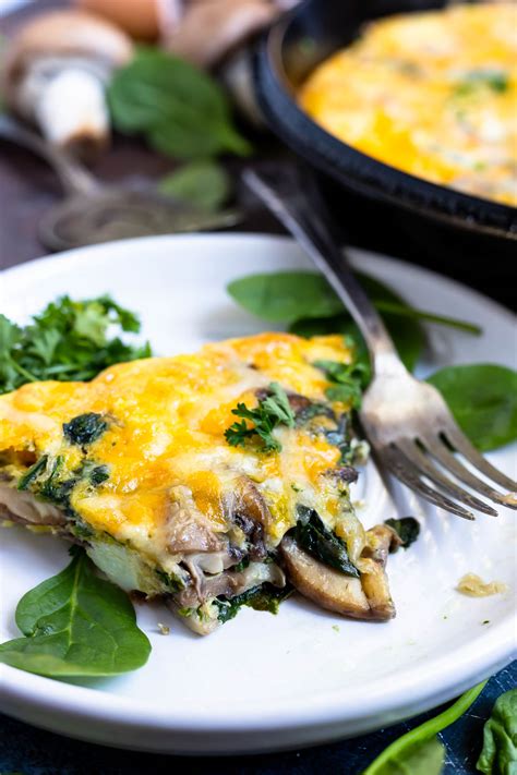 Mushroom Spinach Frittata Recipe - WonkyWonderful