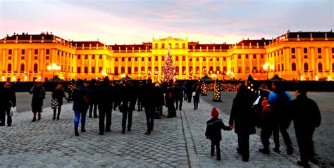 Schonbrunn Palace Christmas Market in Austria | WAVEJourney