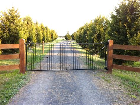 Farmweld heritage style country gates and wrought iron products ...