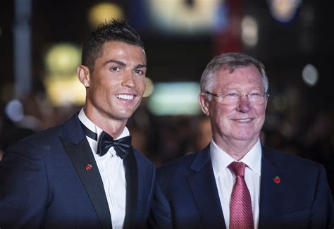 Watch: Manchester United Legend Congratulates Cristiano Ronaldo - Newsweek