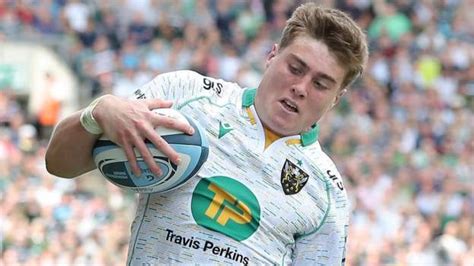 Tommy Freeman: England winger signs new Northampton Saints deal - BBC Sport