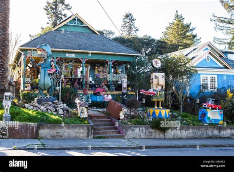 Garden sculptures, Florence Avenue, Sebastapol, California Stock Photo ...