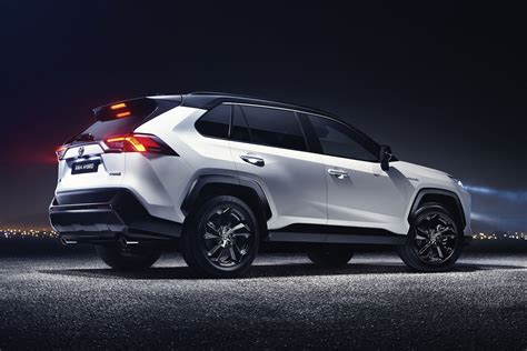 Toyota RAV4 SUV 2018 | Parkers