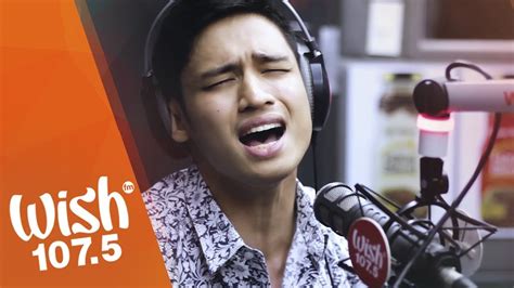 Michael Pangilinan sings "Bakit Ba Ikaw" LIVE on Wish 107.5 Bus | Michael, Singing, Wish