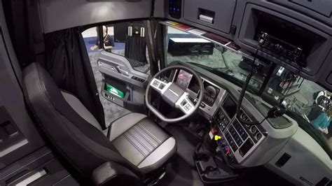 Inside the Mack Anthem cab - YouTube