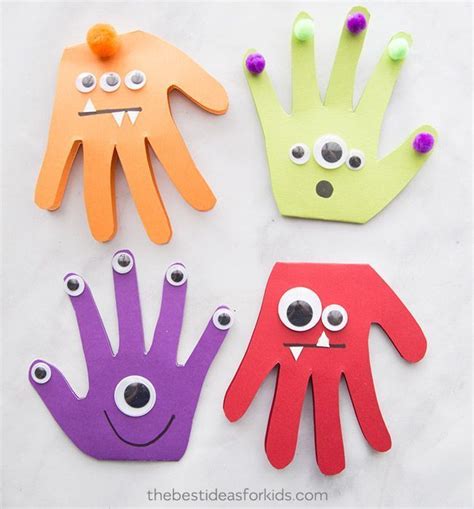 MONSTER HANDPRINT CARDS - these are too cute to make for Halloween! Monster Halloween craft for ...