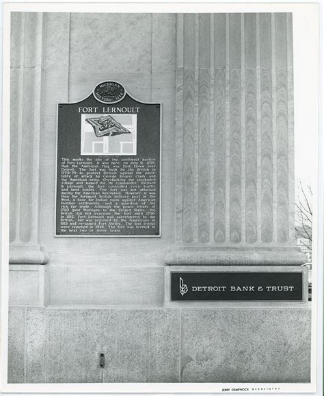 Read the Plaque - Fort Lernoult