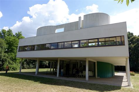 Adrian Yekkes: Le Corbusier's Villa Savoye