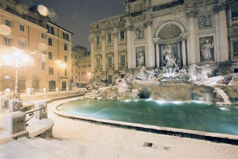 Rome: Trevi Fountain at Night Editorial Stock Photo - Image of imperial, night: 71154263