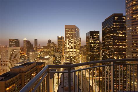 Houston's Downtown High-Rise Guide: Everything You Need to Know About Living Large and Up High ...