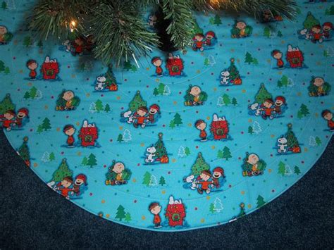 Charlie Brown Peanuts Christmas tree skirt. Quilted handmade | Peanuts ...