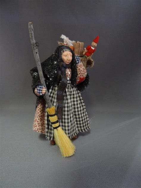 From the Studio of Pat Benedict: My La Befana Miniature Doll for 2012 ...