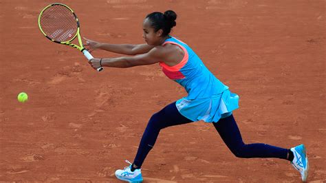 Canadian Leylah Annie Fernandez wins first-round match at French Open