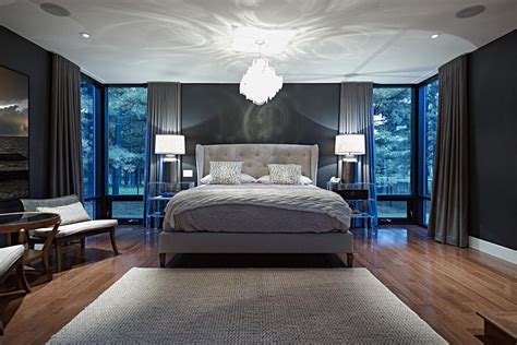 How to Create a Sexy Bedroom