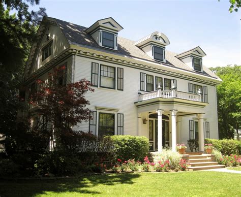 Architecture 101: Colonial Revival Style | Urban Acres Real Estate