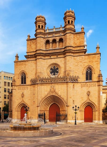 Free Photo | Cathedral of saint mary. castellon de la plana