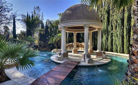 20 Pool Gazebos That Are Out of This World