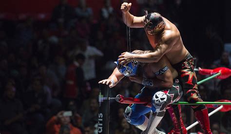 Lucha Libre at Arena México | Bloomberg Media Distribution