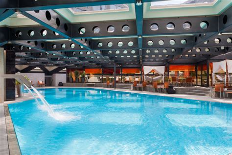 "Swimming Pool" Grand Hotel Kempinski Geneva (Genf) • HolidayCheck (Kanton Genf | Schweiz)