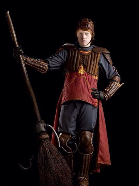 15 best Ron Weasley Quidditch Uniform images on Pinterest | Ron weasley ...