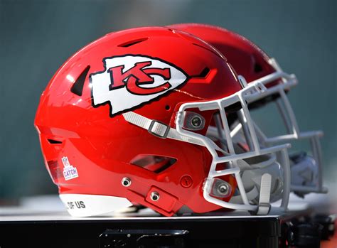 Kansas City Chiefs need alternate helmets